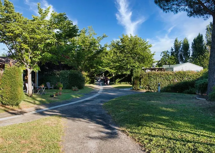 Les De Κάμπινγκ Gaillac