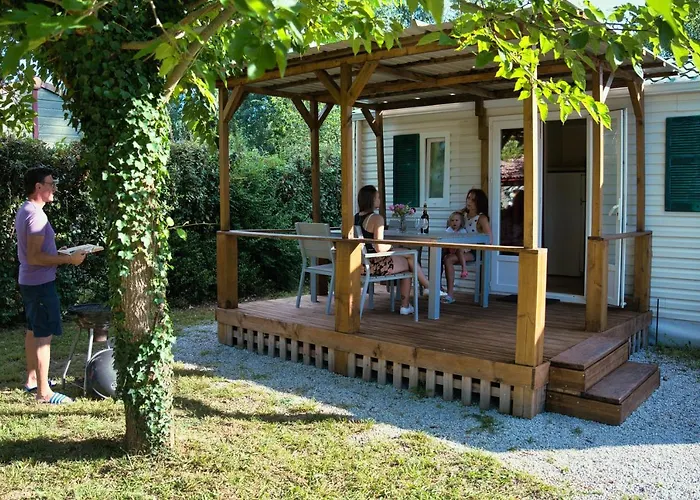 Les De Κάμπινγκ Gaillac