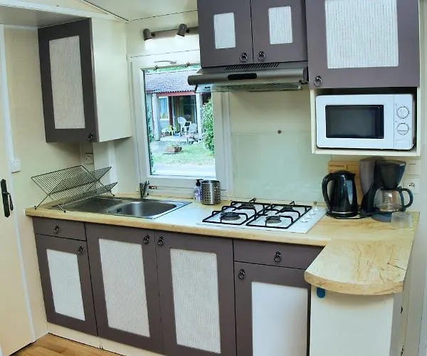 Les De Κάμπινγκ